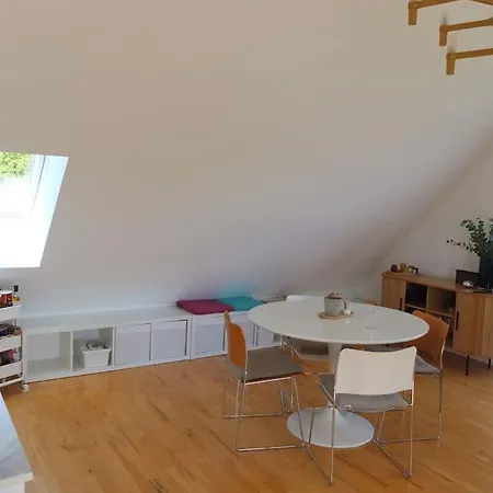 Dachgeschosswohnung Seeblick